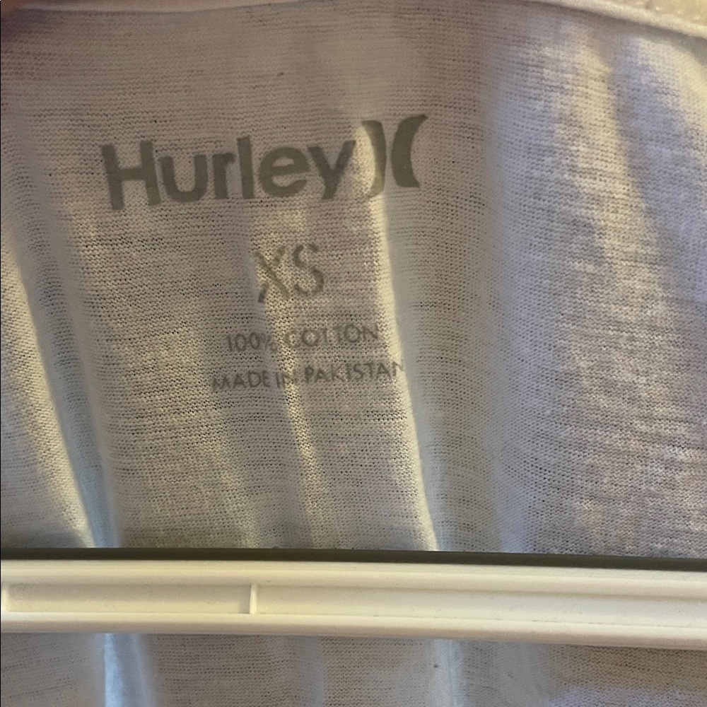 Hurley White V-Neck Surf California T-Shirt - Picture 3 of 4